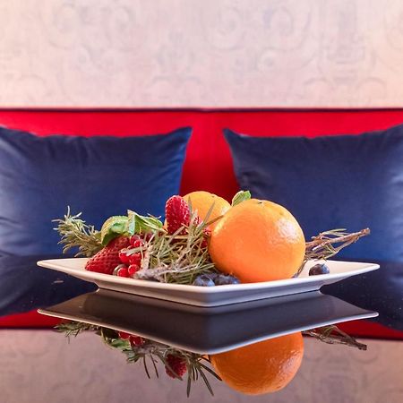 Palazzo Cornalia Hotel Milan Exterior photo A fruit salad