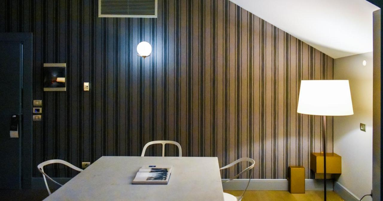 Palazzo Cornalia Hotel Milan Exterior photo Interior of the house